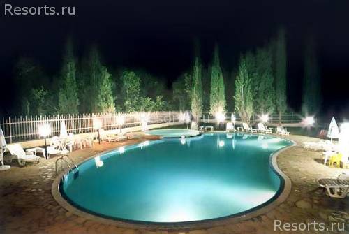 Ritza Hotel 11